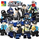 C0611 Set 12 Minifigure Cảnh Sát Hongkong:MADE IN CHINA
+ Hãng SX : Woma
+ Chất liệu : Nhựa abs an toàn
+ SP gồm 12 hộp lắp ráp 12 Minifigures Cảnh Sát + phụ kiện y hình