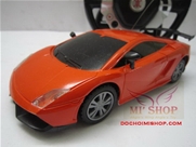 Xe ĐK Lamborghini Vô Lăng 1:24:XE ĐIỀU KHIỂN
LAMBORGHINI KÈM VÔ LĂNG
Chất liệu : Nhựa
Xuất xứ : Trung Quốc
Xe điều khiển có đèn 
Vô lăng có chức năng điều khiển trái / phải . tới/ lùi
Xe dài 20 cm với tỷ lệ 1:24 nhỏ gọn