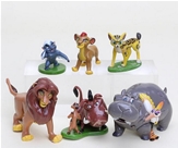 Set 6 Mô Hình Vua Sư Tử SIMBA:MADE IN CHINA
Hãng SX : Trung Quốc
Chất liệu 100% nhựa PVC an toàn 
SP là 1 set gồm 6 mô hình - ảnh thật sp  - nhỏ gọn trong bàn tay 
SP KHÔNG KÈM HỘP