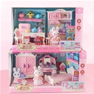 Phòng Ngủ / Phòng Bếp Thỏ Cora Có Đèn & Âm Thanh:MADE IN CHINA
+ Chất liệu : Nhựa ABS an toàn
+ SP Phòng Ngủ mini có Giường , Bàn trang điểm , Tủ và phụ kiện
+ Sp Nhà Bếp Mini siêu đáng yêu có bàn ăn , tủ lạnh , bếp 
+ SP đơn giản chắc chắn , dễ tháo ráp ,  bé nhỏ có thể chơi được
+ Sp có full phụ kiện + Thỏ Cora