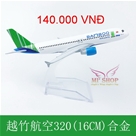Mô Hình Máy Bay Boeing Bamboo Airways 16Cm & 20Cm: 

 

MADE IN CHINA

Hãng SX : ĐCN
Chất liệu : Kim loại + Nhựa abs an toàn
SP gồm 1 mô hình máy bay 16cm & 20cm  + chân đế nhựa
Giá ghi trên ảnh








 


