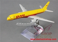 HẾT HÀNG - Máy Bay DHL Airlines B757 :+ Tỷ lệ 1:400 ( Dài 16cm )

+Máy bay mô hình trưng bày & sưu tầm

+ SP không có trớn & bánh xe

+ Có hộp kèm theo


