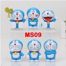 Set 6 Mô Hình DORAEMON - MS09:MADE IN CHINA
Hãng SX : Trung Quốc
Chất liệu 100% nhựa PVC an toàn 
SP là 1 set gồm 6 mô hình - ảnh thật sp  - nhỏ gọn trong bàn tay 
SP KHÔNG KÈM HỘP