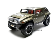 HẾT HÀNG-1:18 2008 Hummer HX Concept:Hãng : MAISTO
Tỷ lệ 1:18
Màu : XÁM
Mô hình tĩnh làm bằng Hợp kim cao cấp , được Sơn tĩnh điện bên ngoài , bánh xe làm bằng Cao su , 1 số chi tiết bên trong làm bằng nhựa 