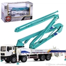 Mô Hình 1:55 Xe Bơm Bê Tông Kaidiwei:MADE IN CHINA 
Hãng SX : Kaidiwei
Chất liệu : hợp kim + nhựa + cao su
Dài 25cm - Nhỏ gọn trong tầm tay - xem ảnh bên dưới để rõ hơn về size chính xác sp 
Xe mô hình trưng bày , sưu tầm , không có bất kì chức năng gì